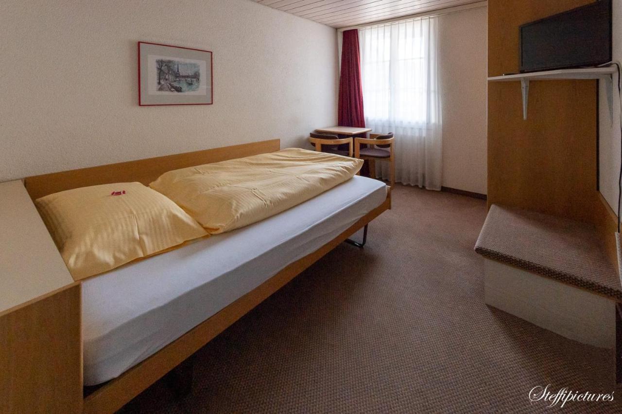 Hotel Krone Uetendorf Екстер'єр фото