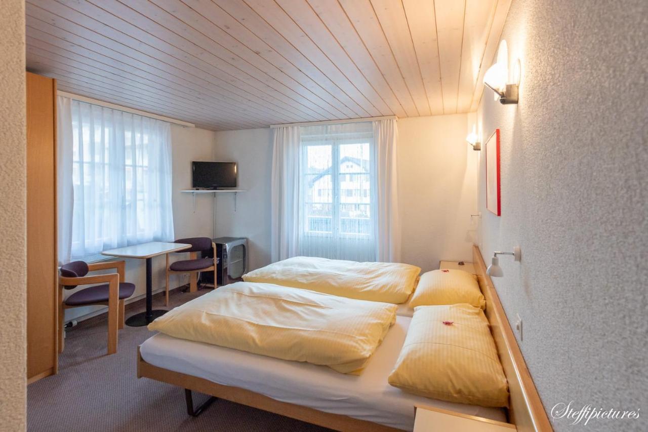Hotel Krone Uetendorf Екстер'єр фото